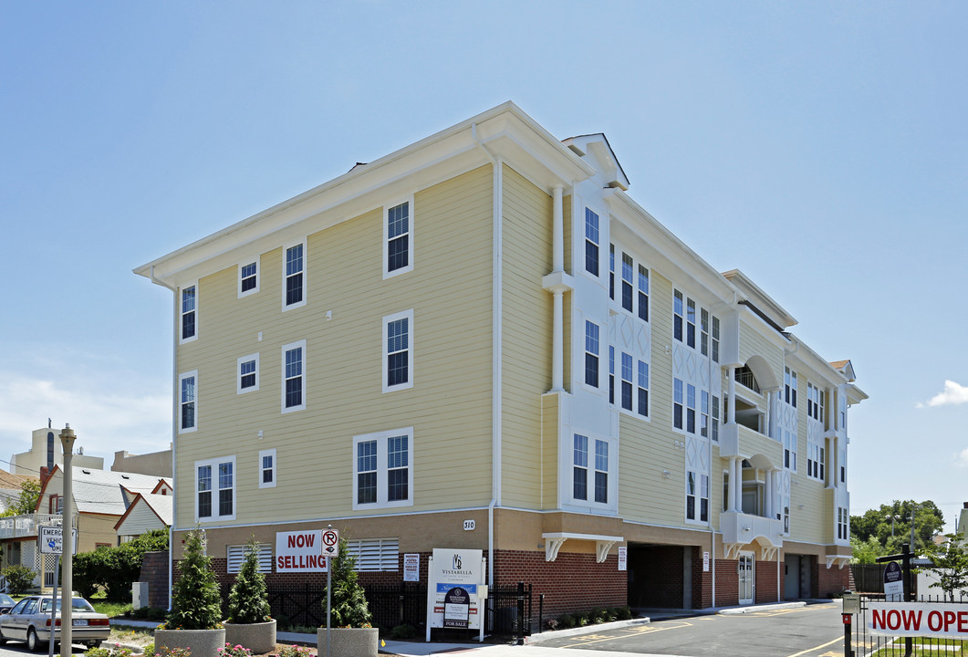 310 24th St in Virginia Beach, VA - Building Photo