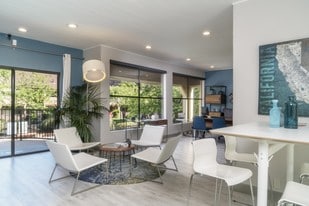 Woodchase Apartments in San Leandro, CA - Building Photo