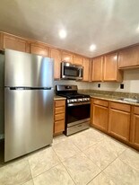1339 Massachusetts Ave, Unit 101 in Riverside, CA - Building Photo