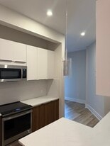 271 Dartmouth St, Unit 2F in Boston, MA - Building Photo
