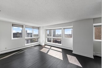 433 S 7th St in Minneapolis, MN - Foto de edificio - Building Photo