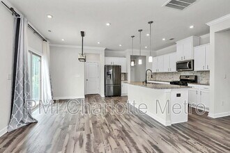 8315 Flint Hill Dr in Charlotte, NC - Building Photo - Building Photo