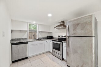 2206 Avenue M in Rosenberg, TX - Building Photo - Building Photo