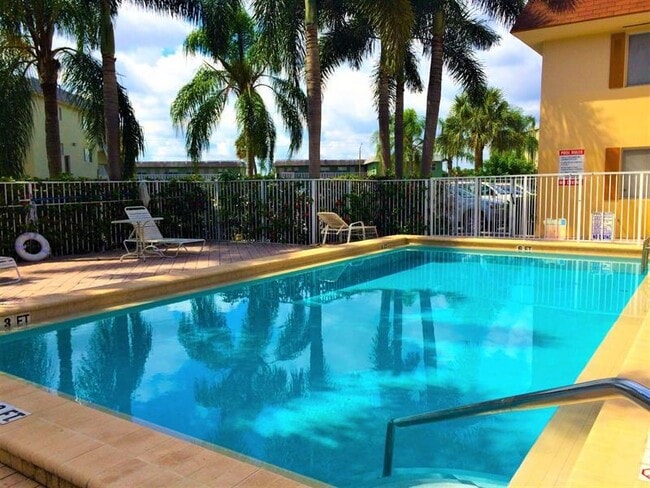 property at 515 S Sequoia Dr