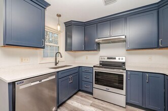 75 Woodland in Rochester, NH - Building Photo - Building Photo