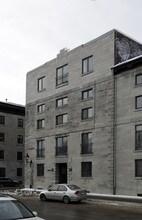 217-221 De La Commune Rue O in Montréal, QC - Building Photo - Building Photo