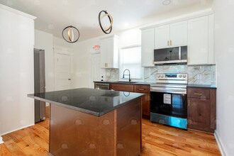 3123 Woodland Ave in Kansas City, MO - Building Photo - Building Photo