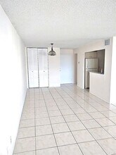 2017 NW 46th Ave in Lauderhill, FL - Building Photo - Building Photo
