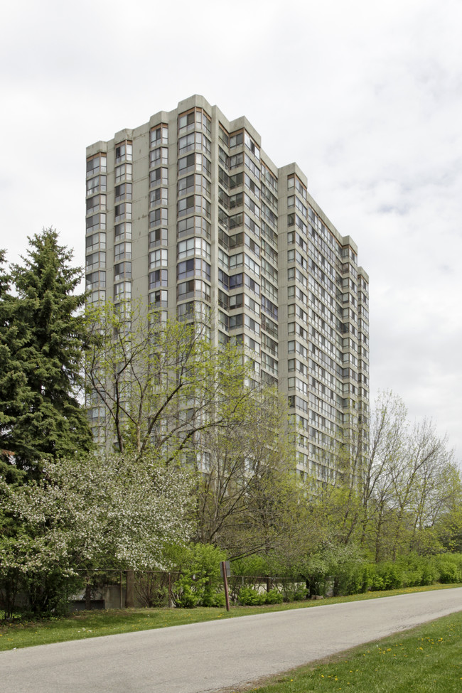 133 Torresdale Ave in Toronto, ON - Building Photo - Building Photo