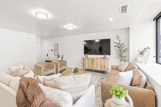48 W Broadway in Salt Lake City, UT - Building Photo - Building Photo