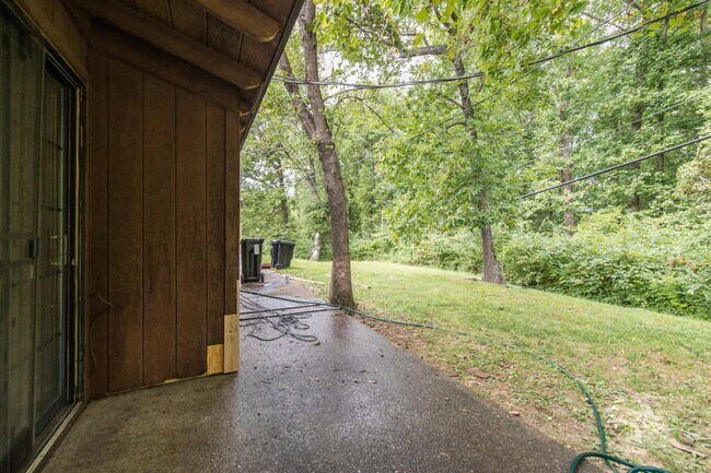 415 Harrodswood Rd-Unit -D in Frankfort, KY - Building Photo - Building Photo