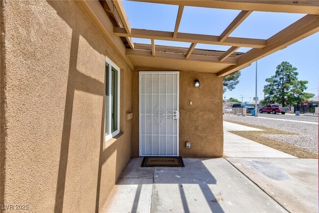 property at 4218 Fulton Pl