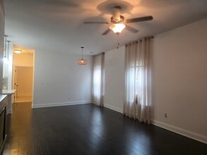 419 Carriage House Ln in Hendersonville, TN - Building Photo - Building Photo