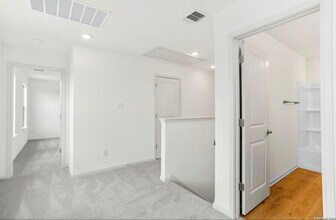 401 W Commerce St in San Antonio, TX - Foto de edificio - Building Photo