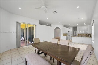 4294 Diamond Ter in Weston, FL - Building Photo - Building Photo