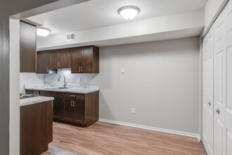 North Branch Apartments in Battle Creek, MI - Building Photo - Interior Photo