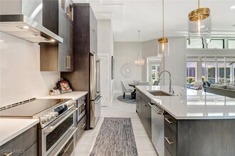 28070 Winthrop Cir in Bonita Springs, FL - Foto de edificio - Building Photo