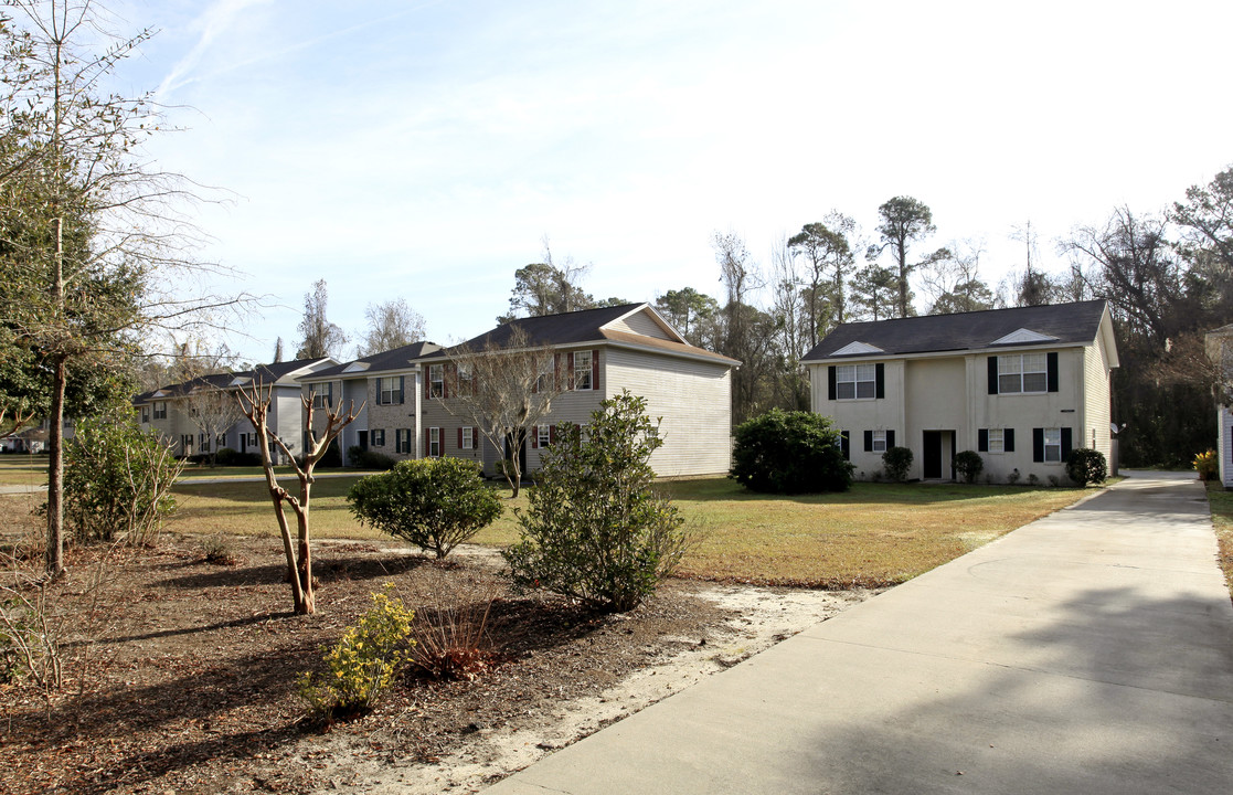 9804-9855 Whitfield Ave in Savannah, GA - Foto de edificio