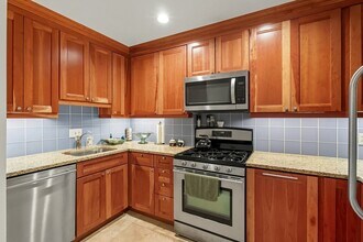118 Commonwealth Ave in Boston, MA - Building Photo - Building Photo