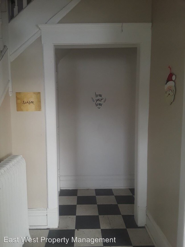 120 N 12th Ave E in Duluth, MN - Building Photo - Building Photo