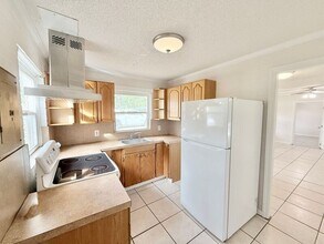 4716 W Spencer Field Rd in Pace, FL - Building Photo - Building Photo