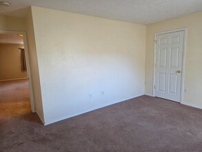 12309 W 9th Ave in Airway Heights, WA - Foto de edificio - Building Photo