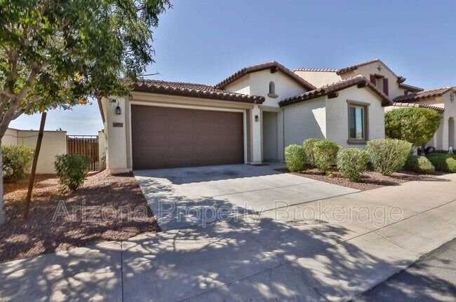 20933 W Almeria Rd in Buckeye, AZ - Building Photo - Building Photo