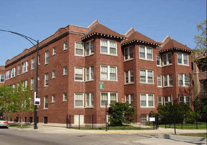 4400-4404 N Malden St Apartments