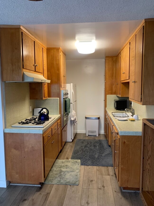 1621 Franklin St, Unit 2