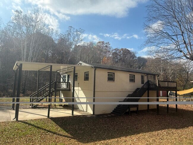 8655 Coopertown Rd in Joelton, TN - Building Photo - Building Photo