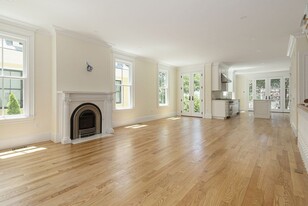 62 Reed St, Unit 62 in Cambridge, MA - Building Photo
