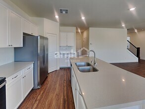 6139 Schmidt St in North Las Vegas, NV - Building Photo - Building Photo