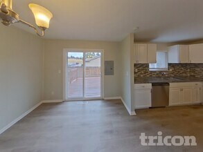 4985 Montebello Dr, Unit Private in Colorado Springs, CO - Building Photo - Building Photo