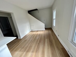 157 Hess St S in Hamilton, ON - Building Photo - Building Photo