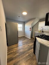 150 Fabyan Pl in Newark, NJ - Building Photo - Building Photo