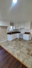 956 E 55th St, Unit 956 in Los Angeles, CA - Building Photo - Building Photo