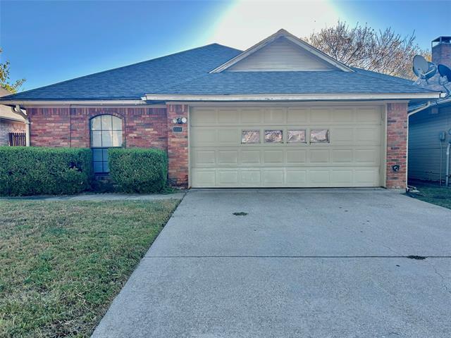 1318 Mission St in Duncanville, TX - Building Photo