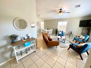 1471 Bryan Dr in Bullhead City, AZ - Building Photo - Building Photo