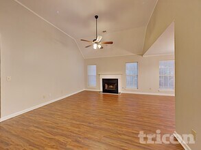 555 Horseshoe Cir in Stockbridge, GA - Building Photo - Building Photo