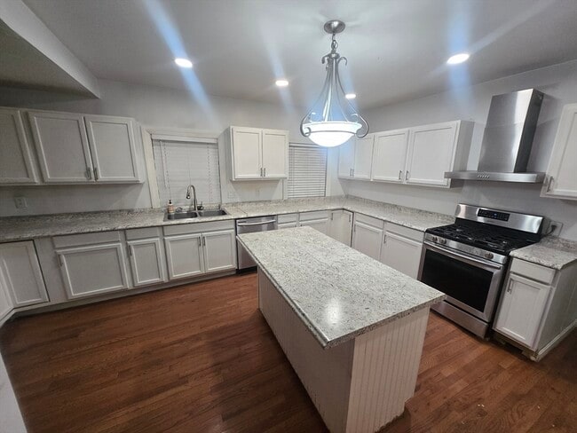 property at 380 Grafton St