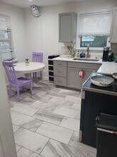 1512A Sweetbriar Ave, Unit A in Nashville, TN - Building Photo - Building Photo