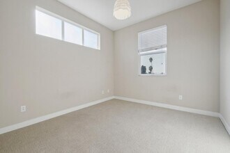 9212 Joshua Way in Downey, CA - Building Photo - Building Photo