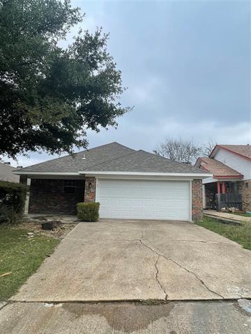 5412 Village Green Dr in Mesquite, TX - Building Photo - Building Photo