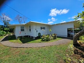 1717 Kaehulua Pl, Unit B in Kapaa, HI - Building Photo - Building Photo