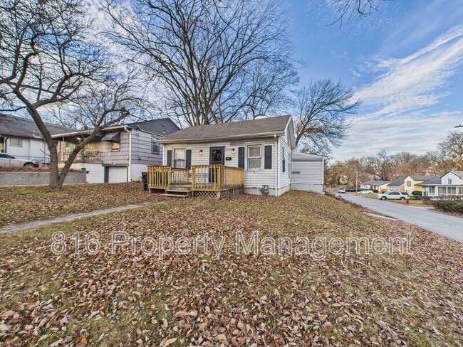 3218 E 61st St in Kansas City, MO - Building Photo - Building Photo