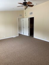 167 Badger Hill Ln in Petaluma, CA - Foto de edificio - Building Photo