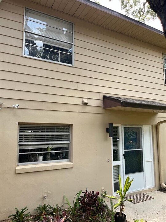 521 S Summerlin Ave in Orlando, FL - Building Photo