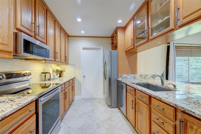 property at 1386 Fulmar Dr