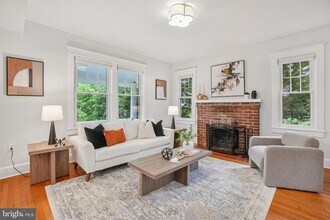 2439 Monroe St NE in Washington, DC - Building Photo - Building Photo