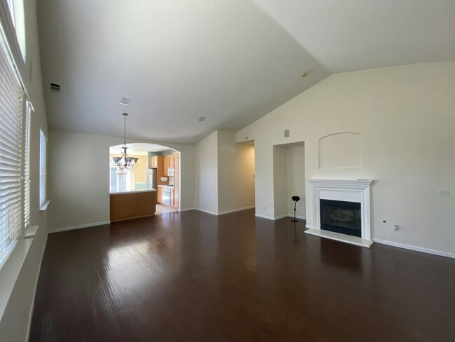 property at 1625 Belmont Ct